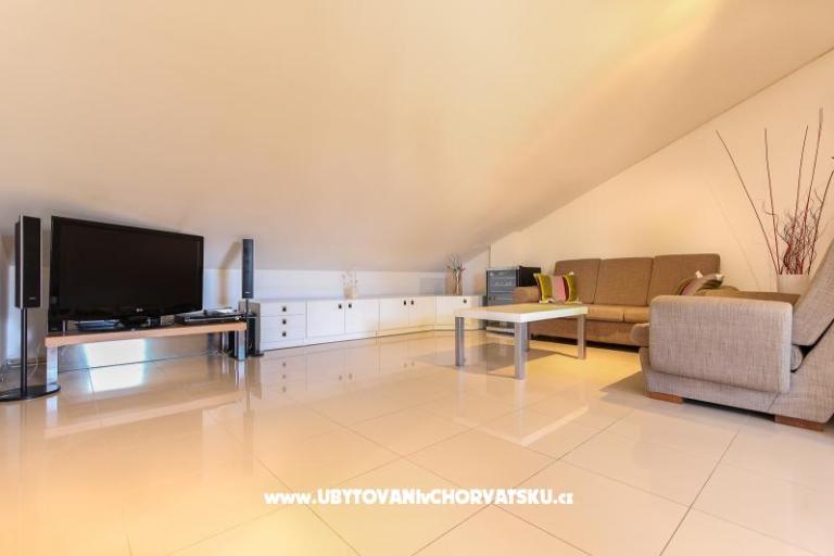 Comtemporary Apartmán – foto 3