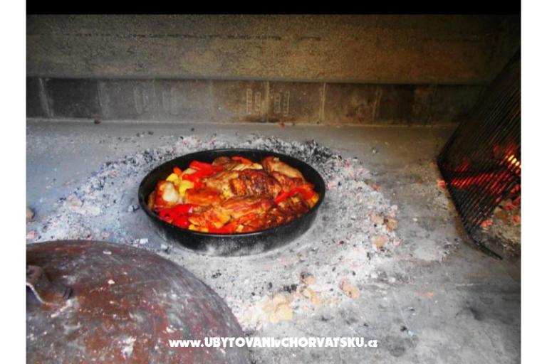 Apartmány AS sa bazenom – foto 45