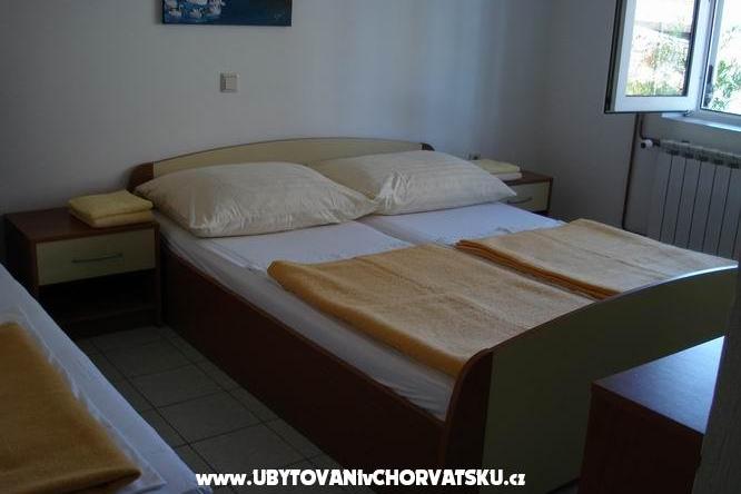 Apartmány Jakišnica – foto 12