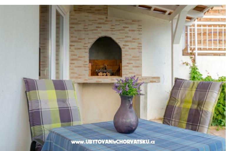 Apartmán Dodo s bazénom – foto 10