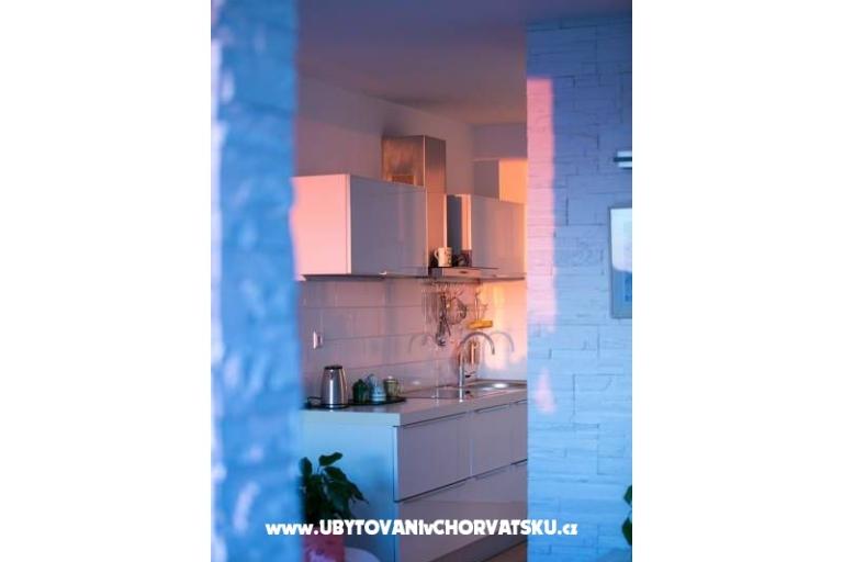 Apartmán Dodo s bazénom – foto 15
