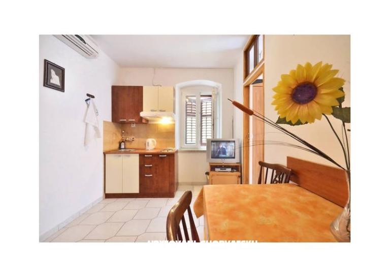 Apartmány Stari Grad /Omiš center/ – foto 15