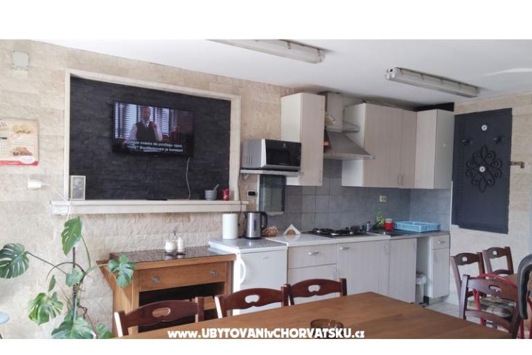 Apartmány &amp; rooms  Raspor – foto 10