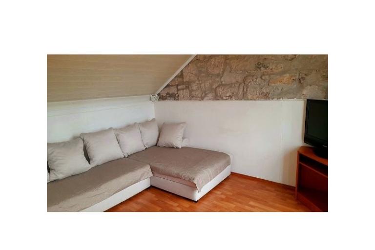 Kamenný dom Porat – foto 9