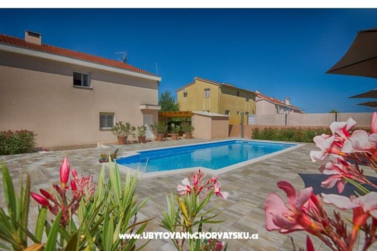  Dom s bazénom - Villa Marijana  – foto 5