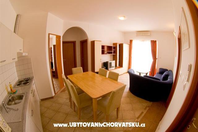 Apartmány Pirovac – foto 13