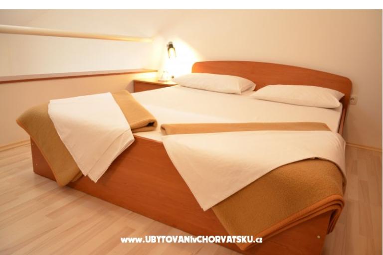Apartmány Pirovac – foto 3