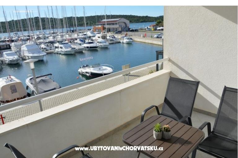 Apartmány Pirovac – foto 6