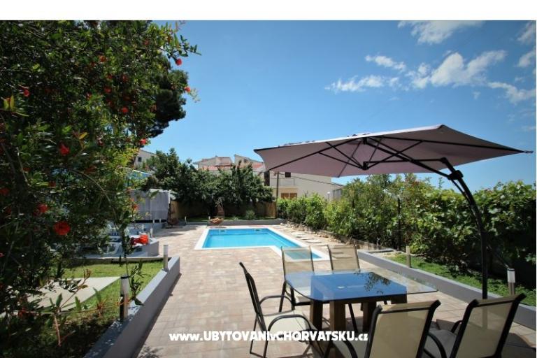 Wide Apartmán with Pool  – foto 16