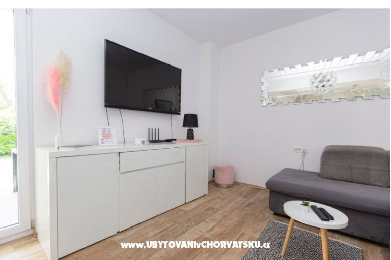 Apartmán lux with garden – foto 6