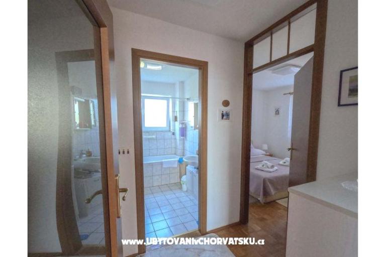 Apartmán uz more i plažu – foto 19