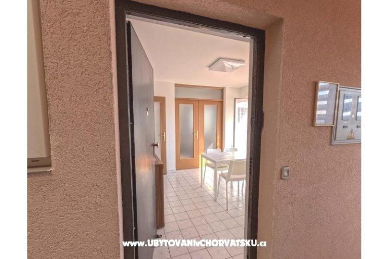 Apartmán uz more i plažu – foto 6