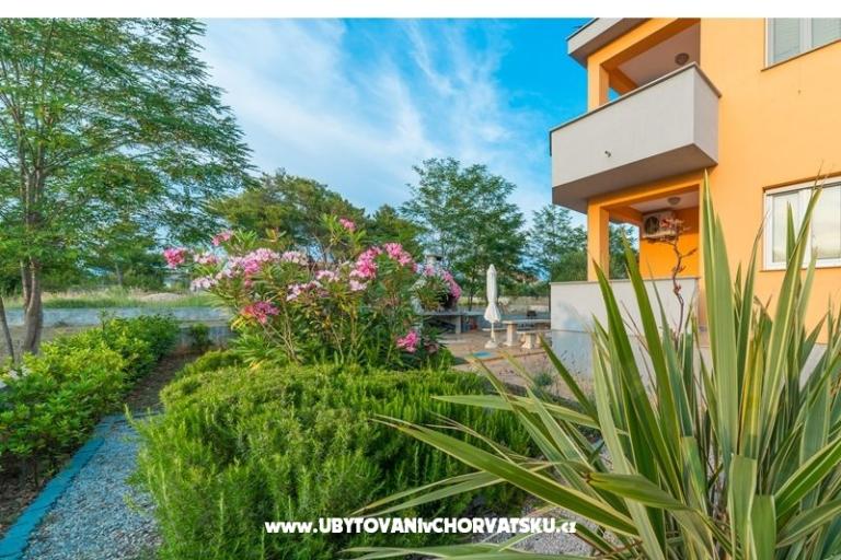 Apartmány Dora – foto 12