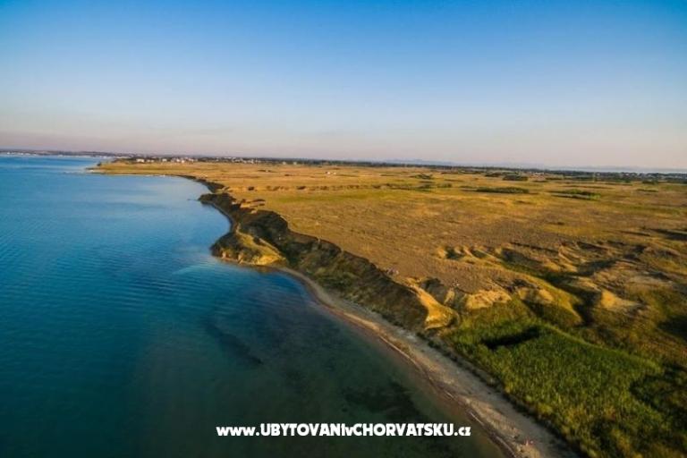 Family friendly Apt with a pool  – foto 10