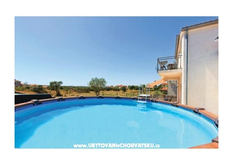 Family house s bazénom – foto 15