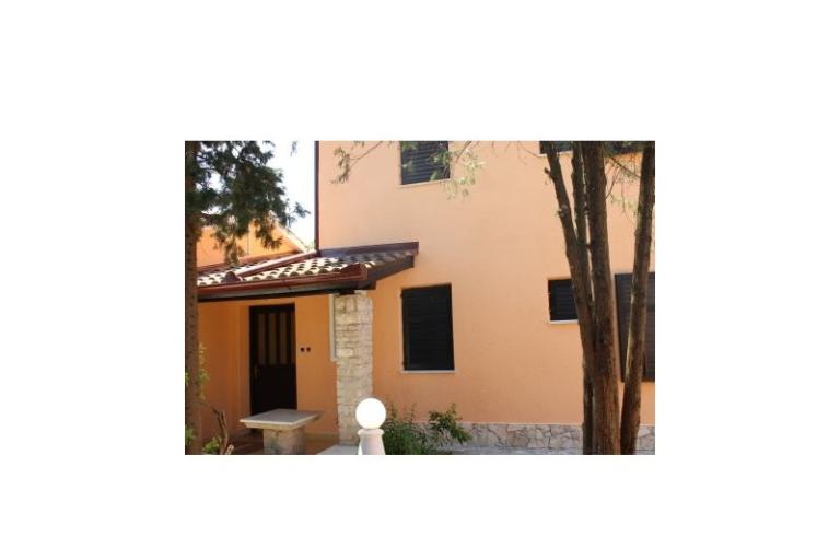 Dom with swimming pool – foto 11