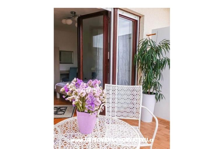 Apartmány Anny s bazénom – foto 18