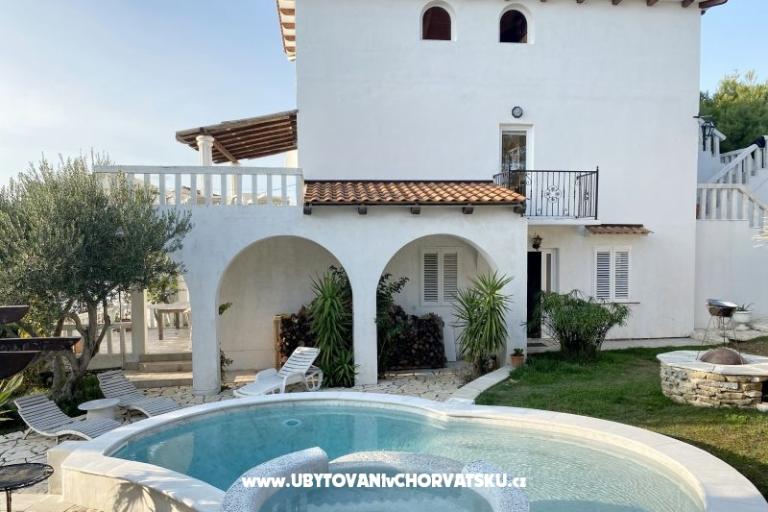 Villa Agata s bazénom &amp; sauna – foto 16