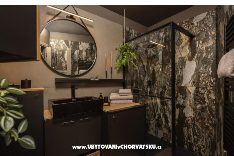 Nautilus Luxury Apartmány – foto 7