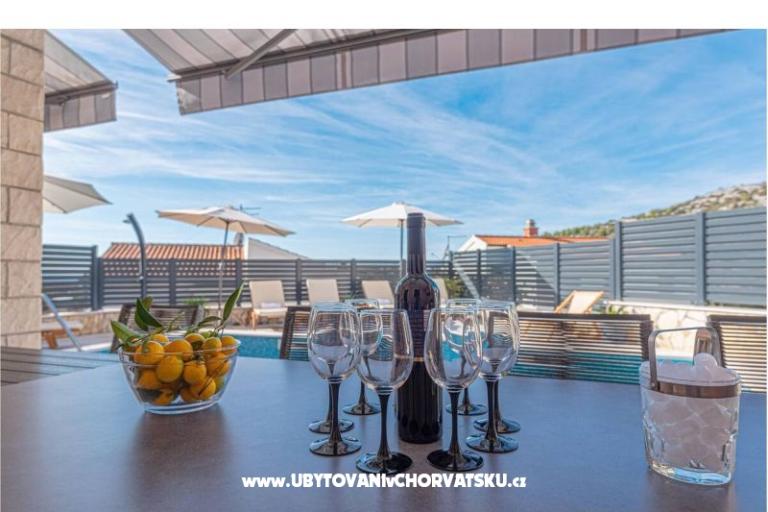 Villa Bobanac with heated pool – foto 24