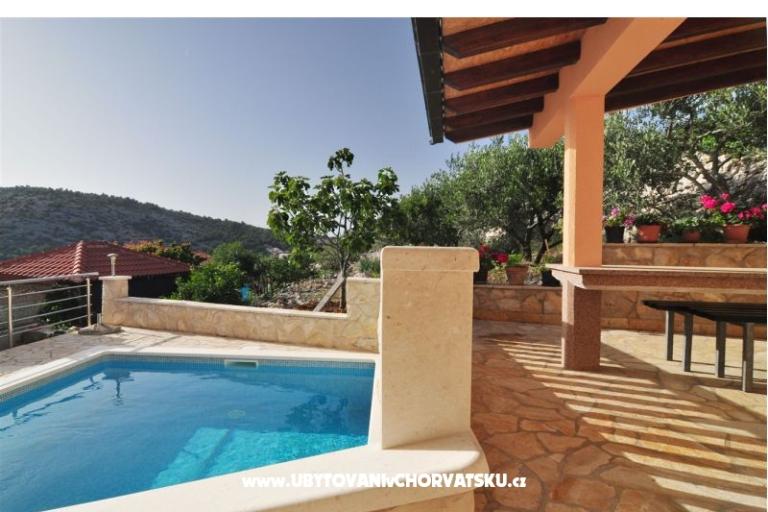 Apartmány Panorama s bazenom – foto 9