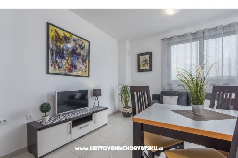 Apartmány Kimi with swimming pool  – foto 12