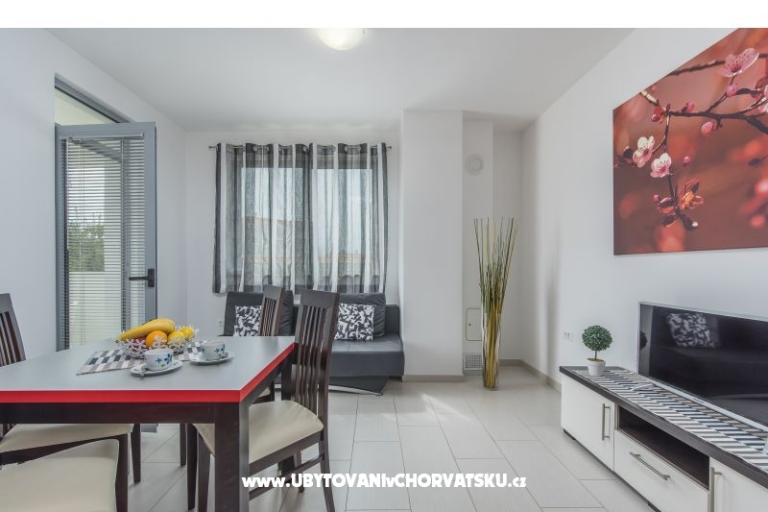 Apartmány Kimi with swimming pool  – foto 17