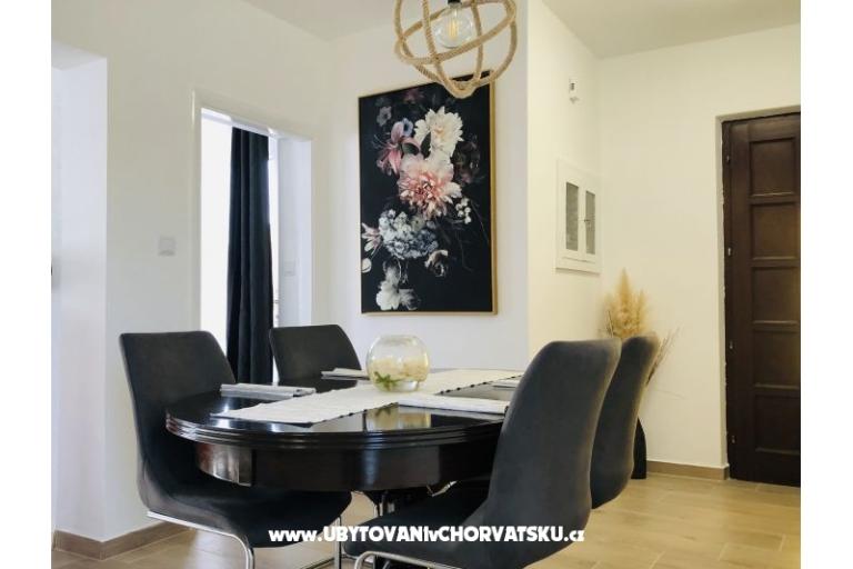 Sunset Hill Apartmány – foto 6