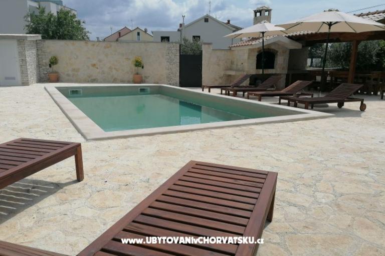 Laura apartmani – foto 14