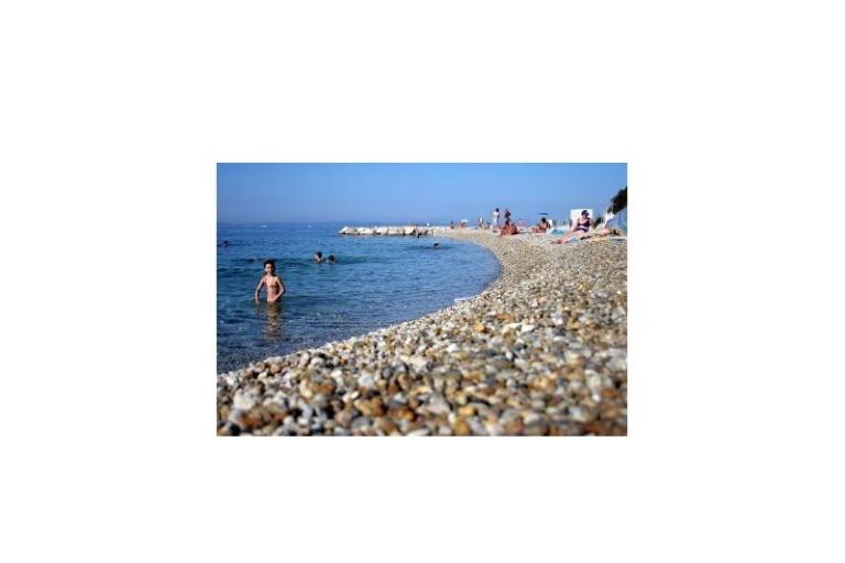 AdiOro Luxury Beachfront Apartmán – foto 14