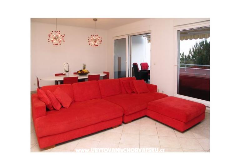 AdiOro Luxury Beachfront Apartmán – foto 3