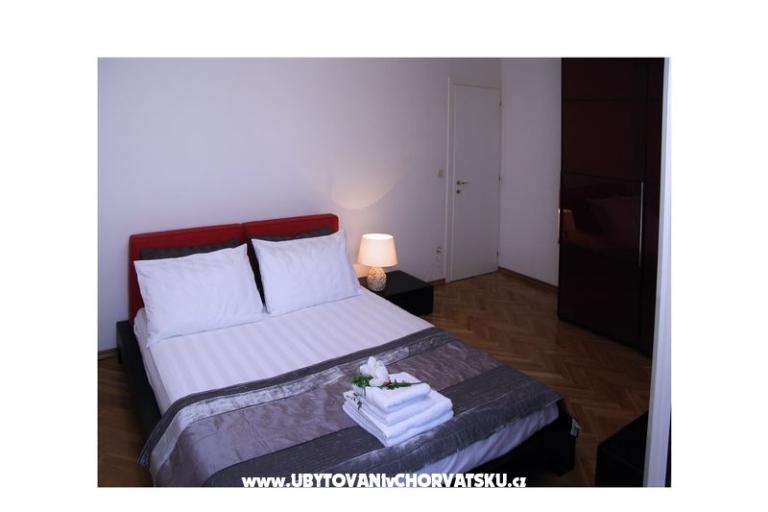 AdiOro Luxury Beachfront Apartmán – foto 8