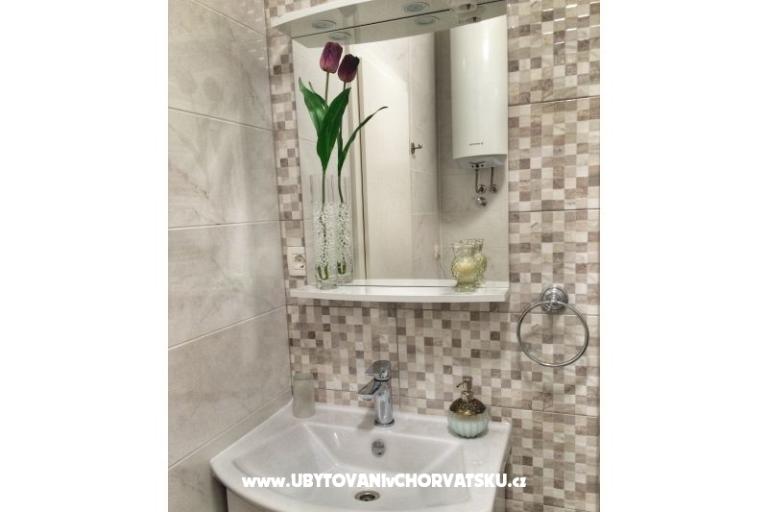 Bella Elia Luxury Studio Apartmán – foto 9