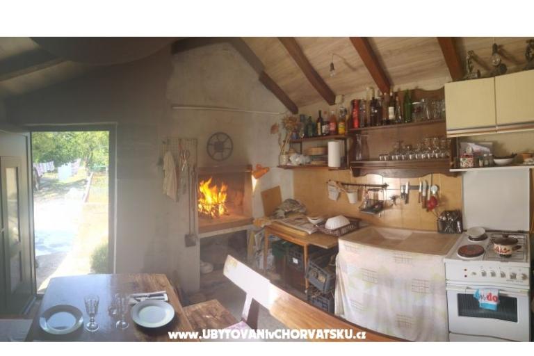 Countryside house s bazénom – foto 16
