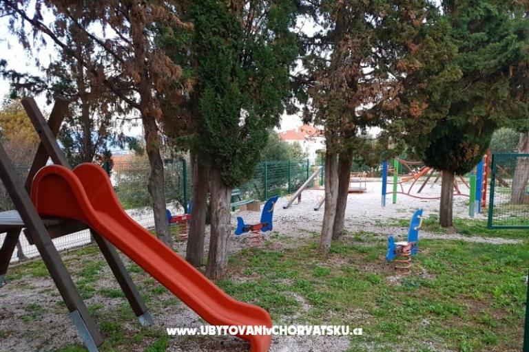 Rodinný apartmán Okrug Donji – foto 11