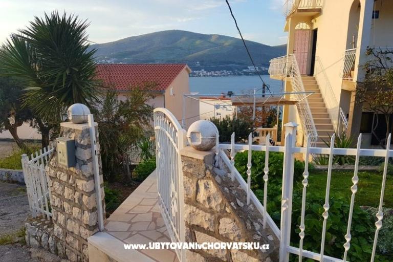 Rodinný apartmán Okrug Donji – foto 7