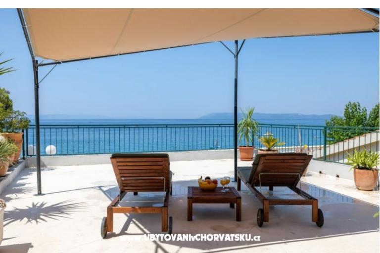 Beachfront Apartmán NIVES – foto 33