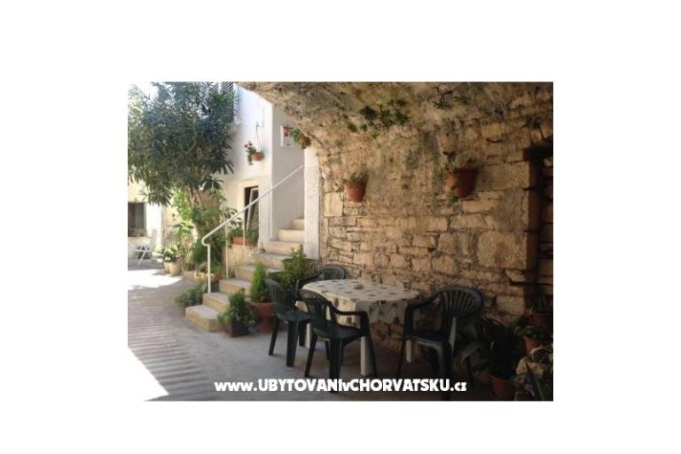 Apartmány Stone Dom – foto 2