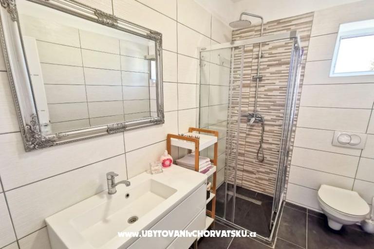 Prázdninový dom  Diana +pool+jacuzzi – foto 9