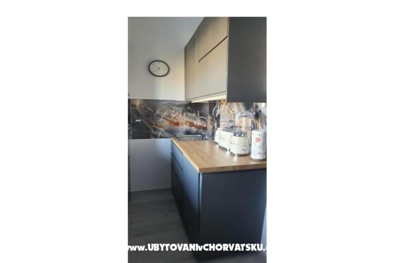 Vir - Salt and Sun – foto 29