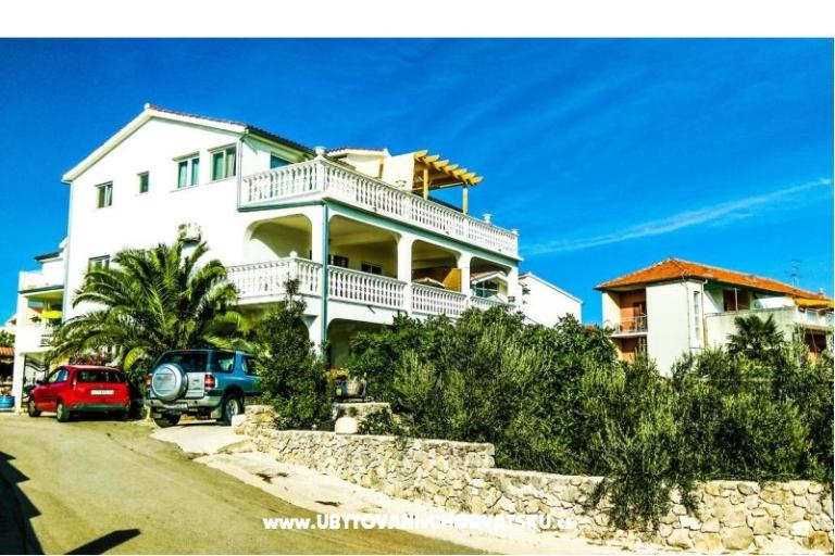 Lola's apartments – foto 2