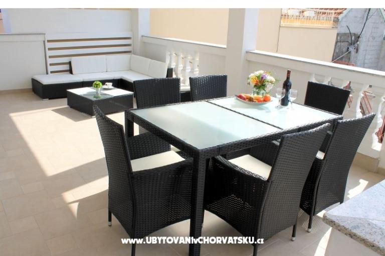 Apartmány Juricev 100m to the beach – foto 16