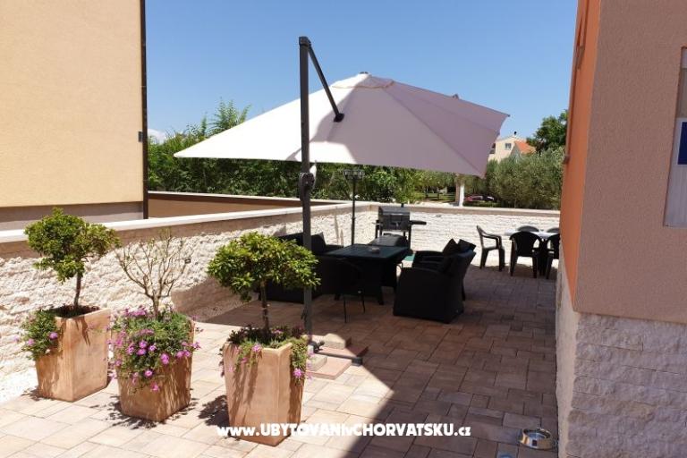 Color Apartmány – foto 2