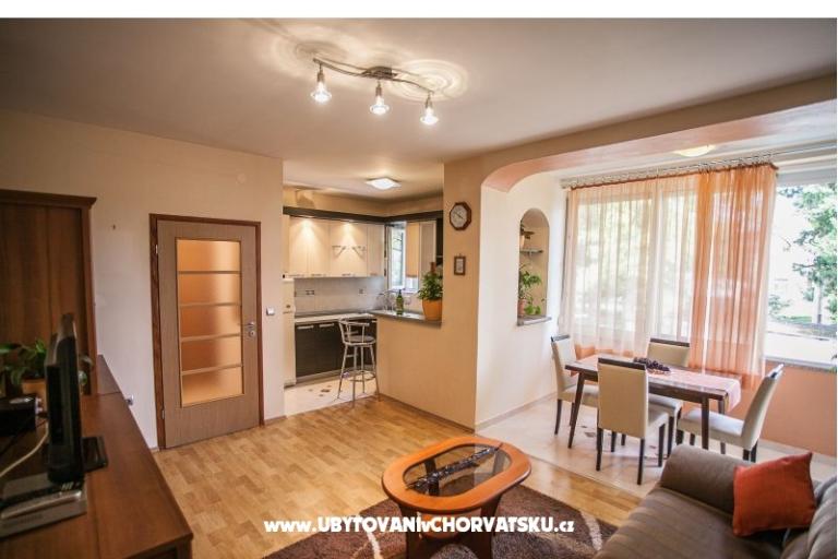 Apartmán Tina 10 m. beach – foto 4