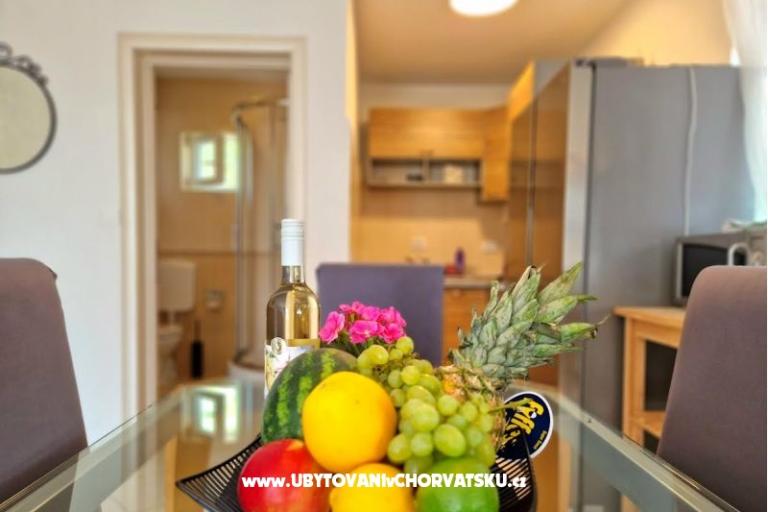 Apartmány Tena,  prvi red do mora – foto 2